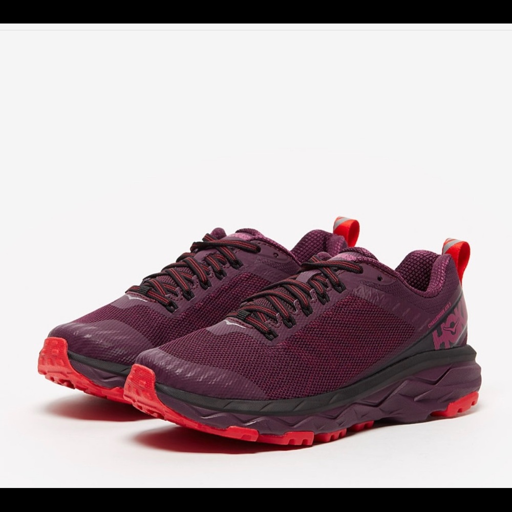 ISO Hoka One One Challenger Atr 5 Italian plum